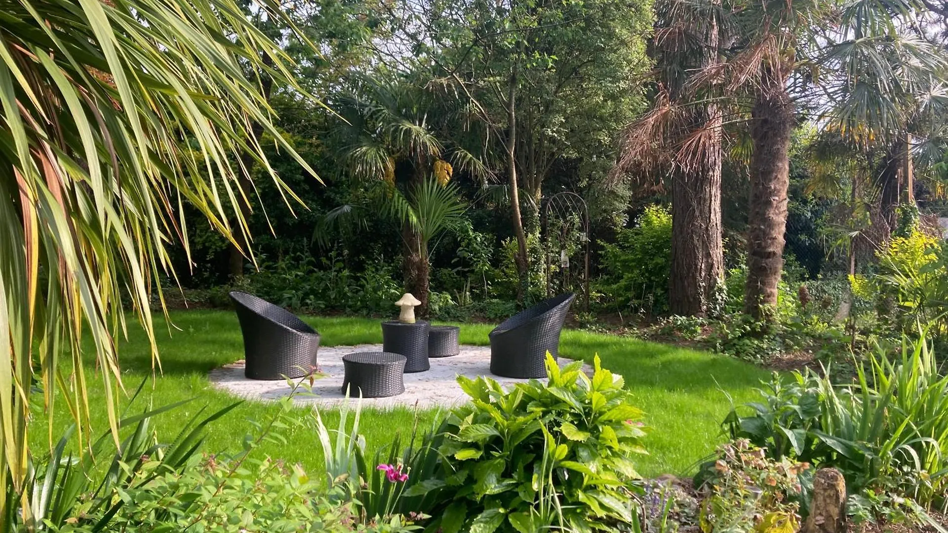Apartamento Appartement Dans Un Parc Prive Bégard Francia
