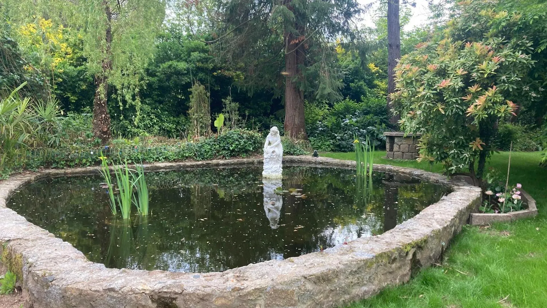 Appartement Dans Un Parc Prive Bégard